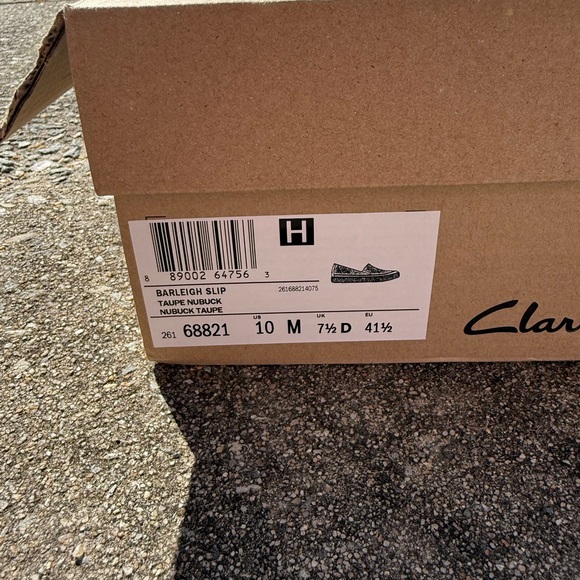 Women’s Clark’s Brown Barleigh Slip on Shoes - Picture 3 of 3